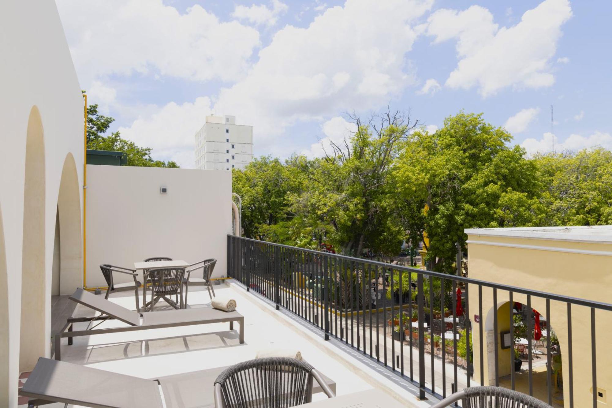 Meson Santa Lucia Hotel Mérida Buitenkant foto