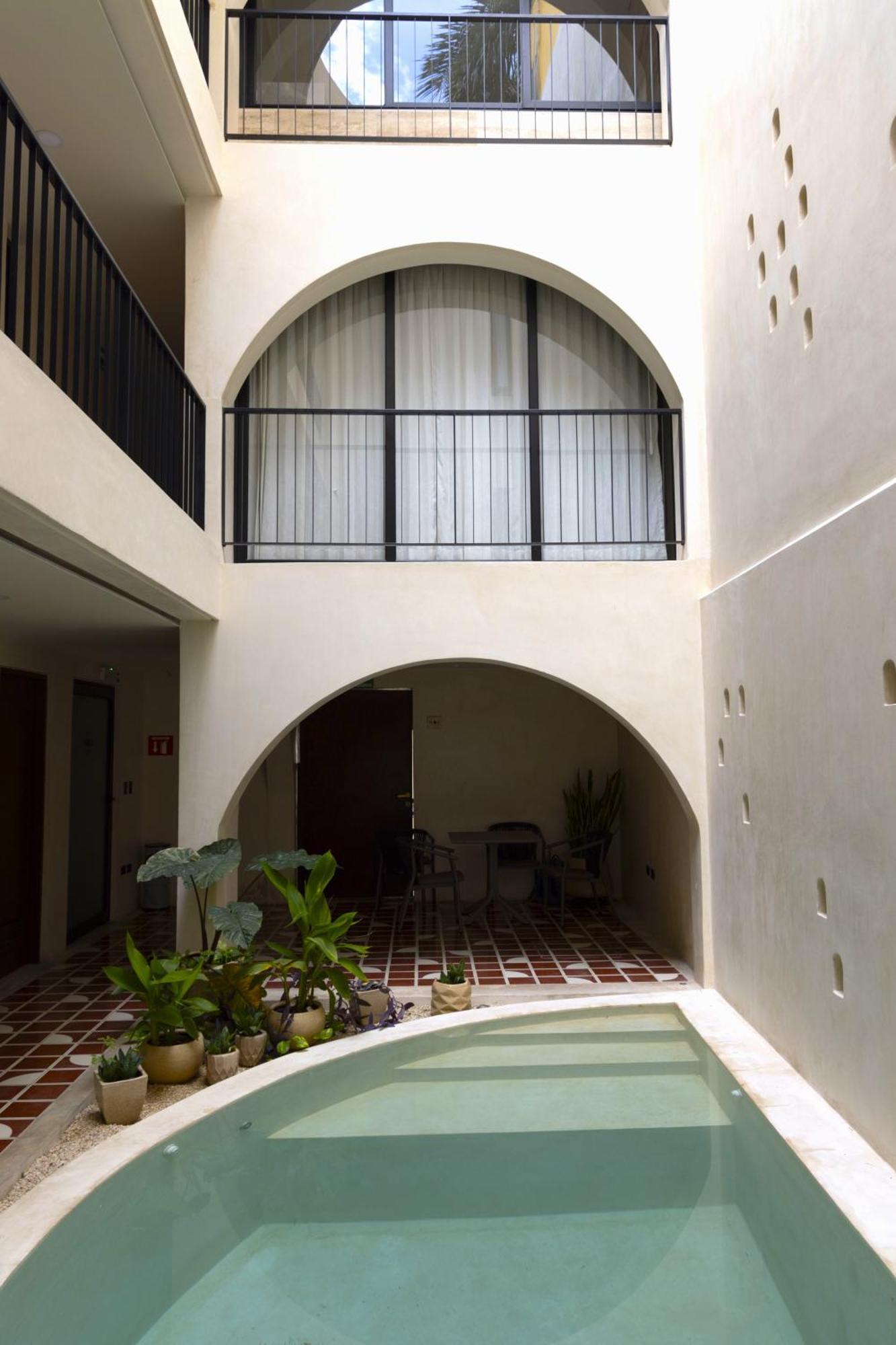 Meson Santa Lucia Hotel Mérida Buitenkant foto