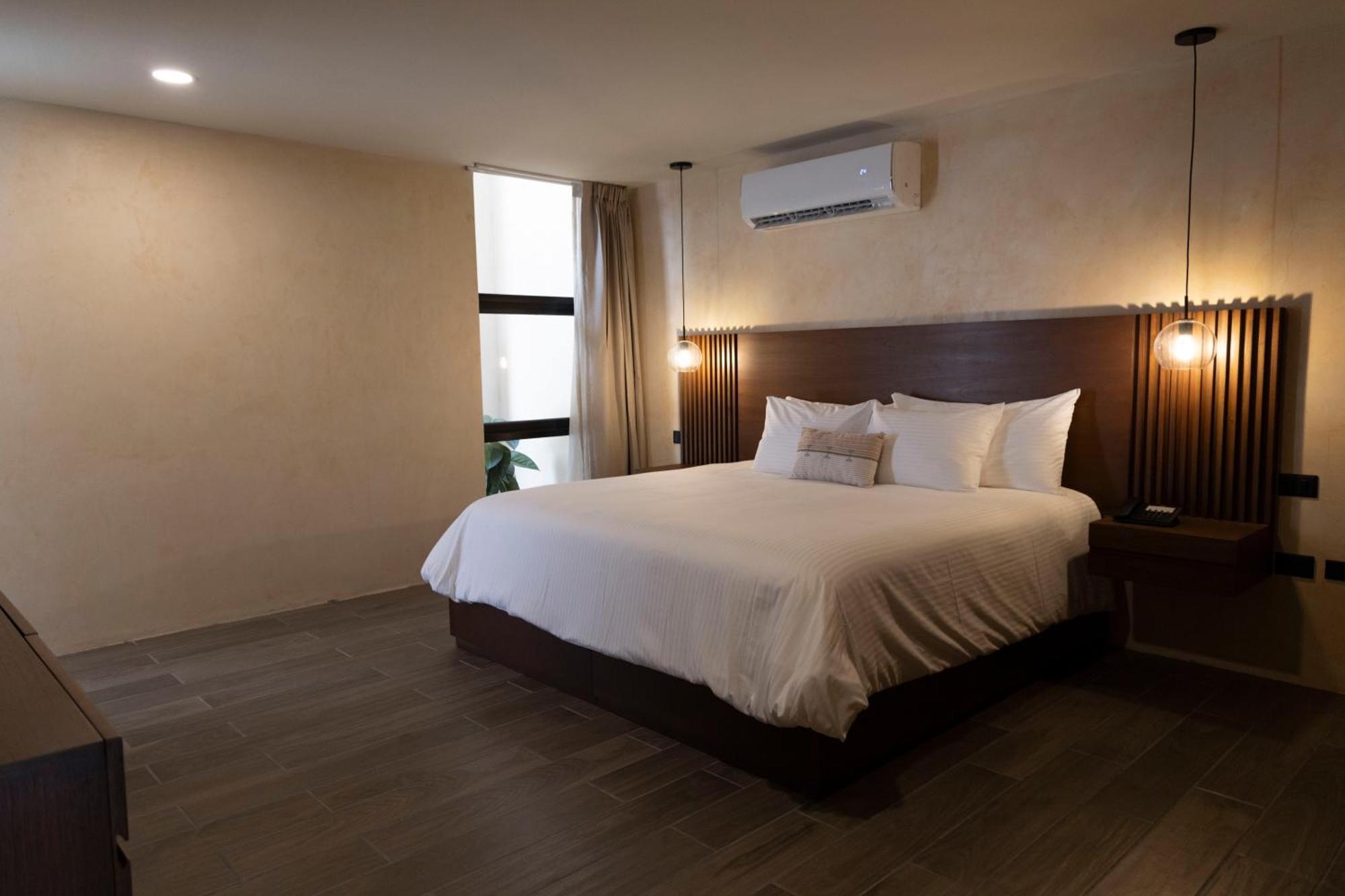 Meson Santa Lucia Hotel Mérida Buitenkant foto